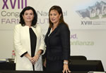 Carmen Peña, presidenta del Consejo General de Colegios Farmacéuticos y Marta Fernández-Teijeiro, presidenta del Colegio de Farmacéuticos de Cantabria